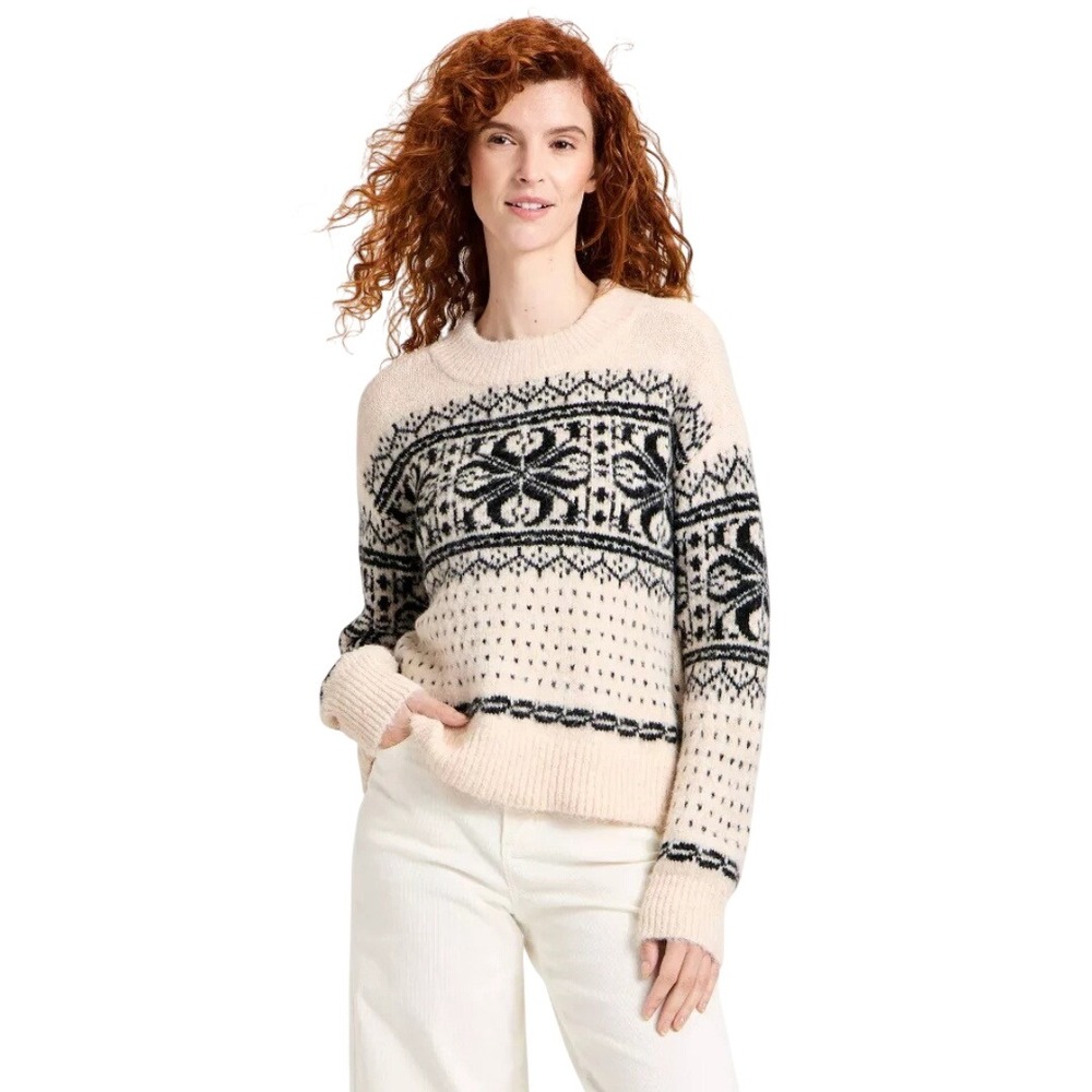 Universal Thread Women's Cream Crewneck Cozy Alpine Snowflake Sweater Size Small